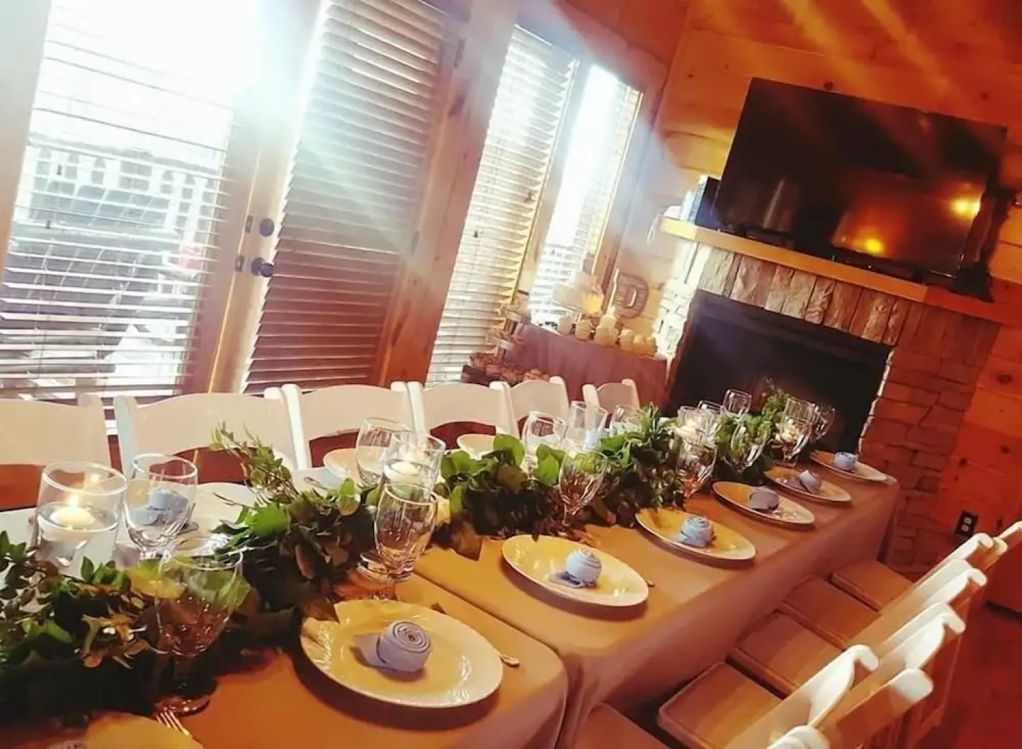 Picture Perfect 7 Br cabin by RedAwning