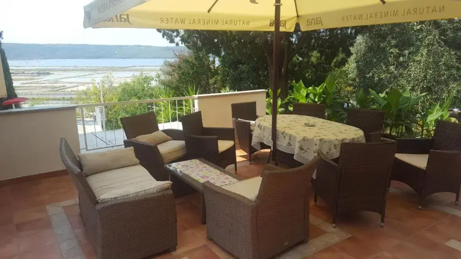 Rooms and Apartments Roza