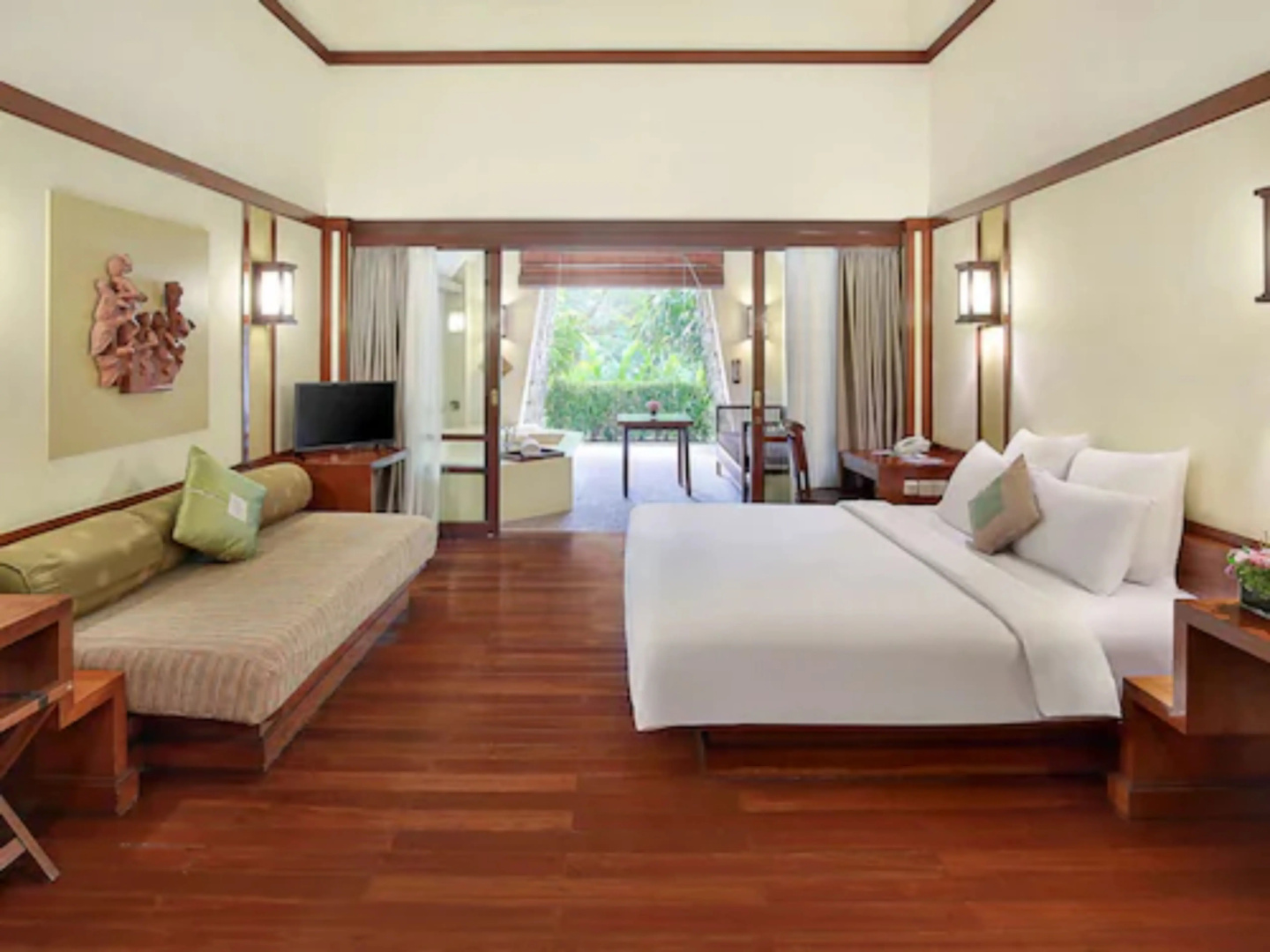 Novotel Bogor Golf Resort & Convention Center