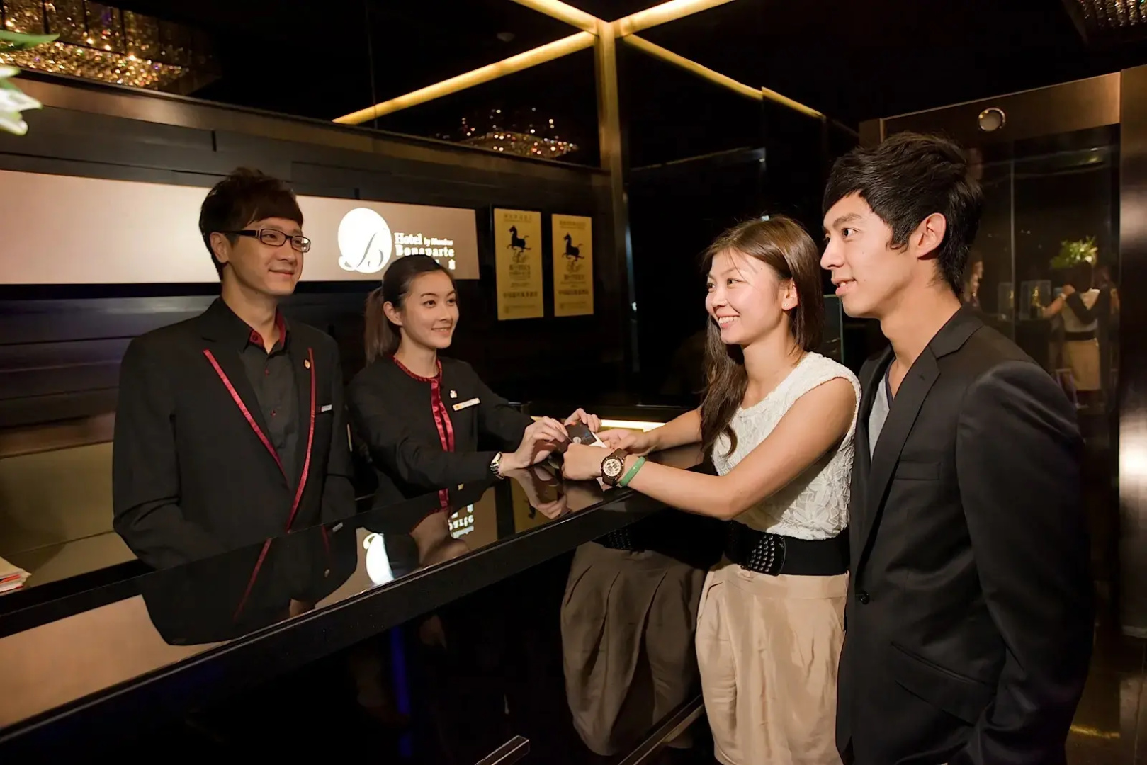 J Link Hotel