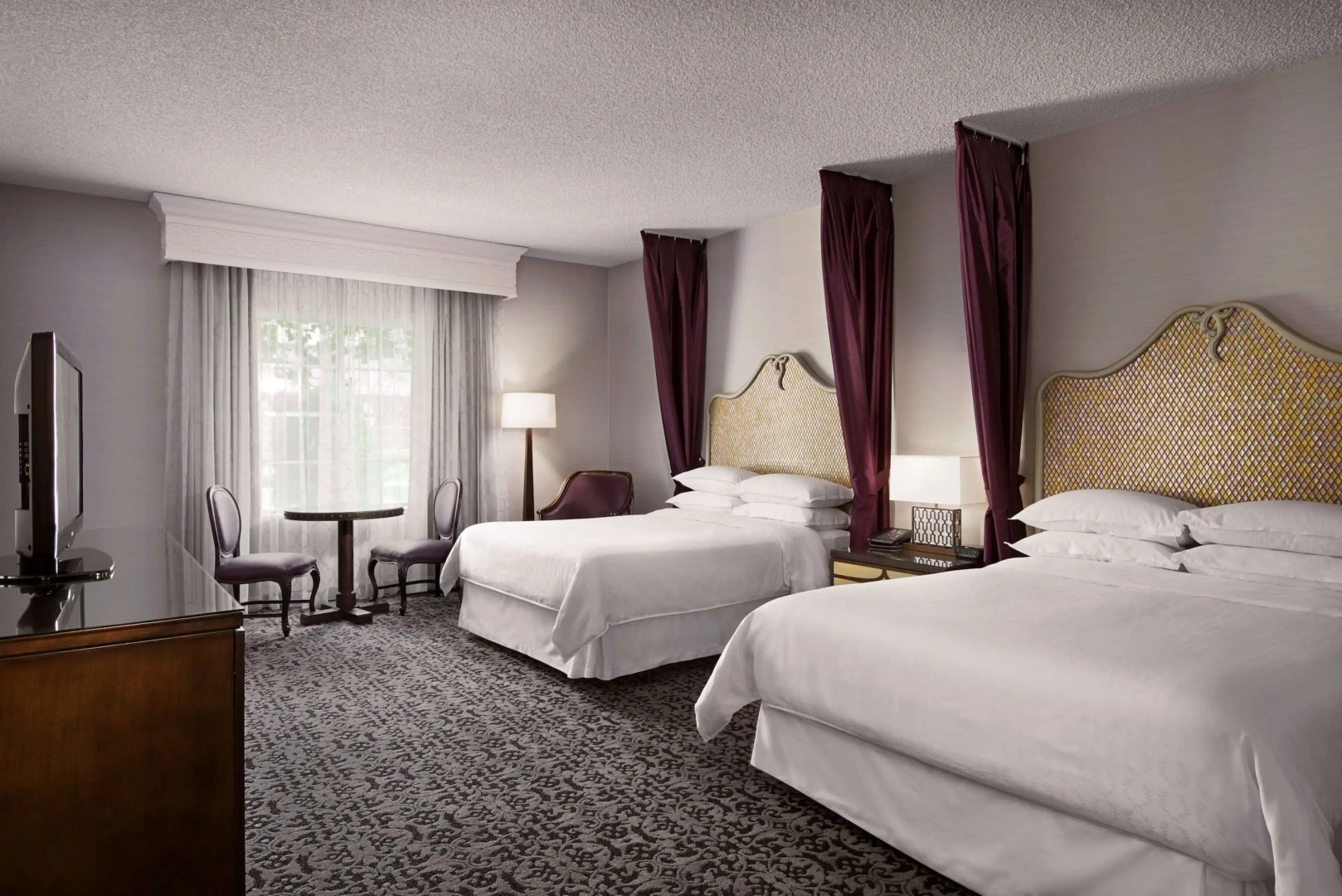 Anaheim Majestic Garden Hotel