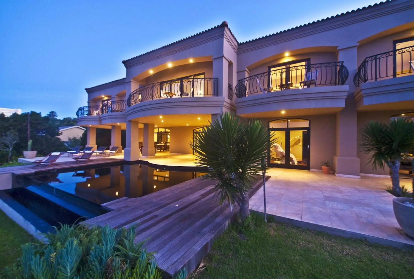 Lodge On The Lake and Wellness Spa