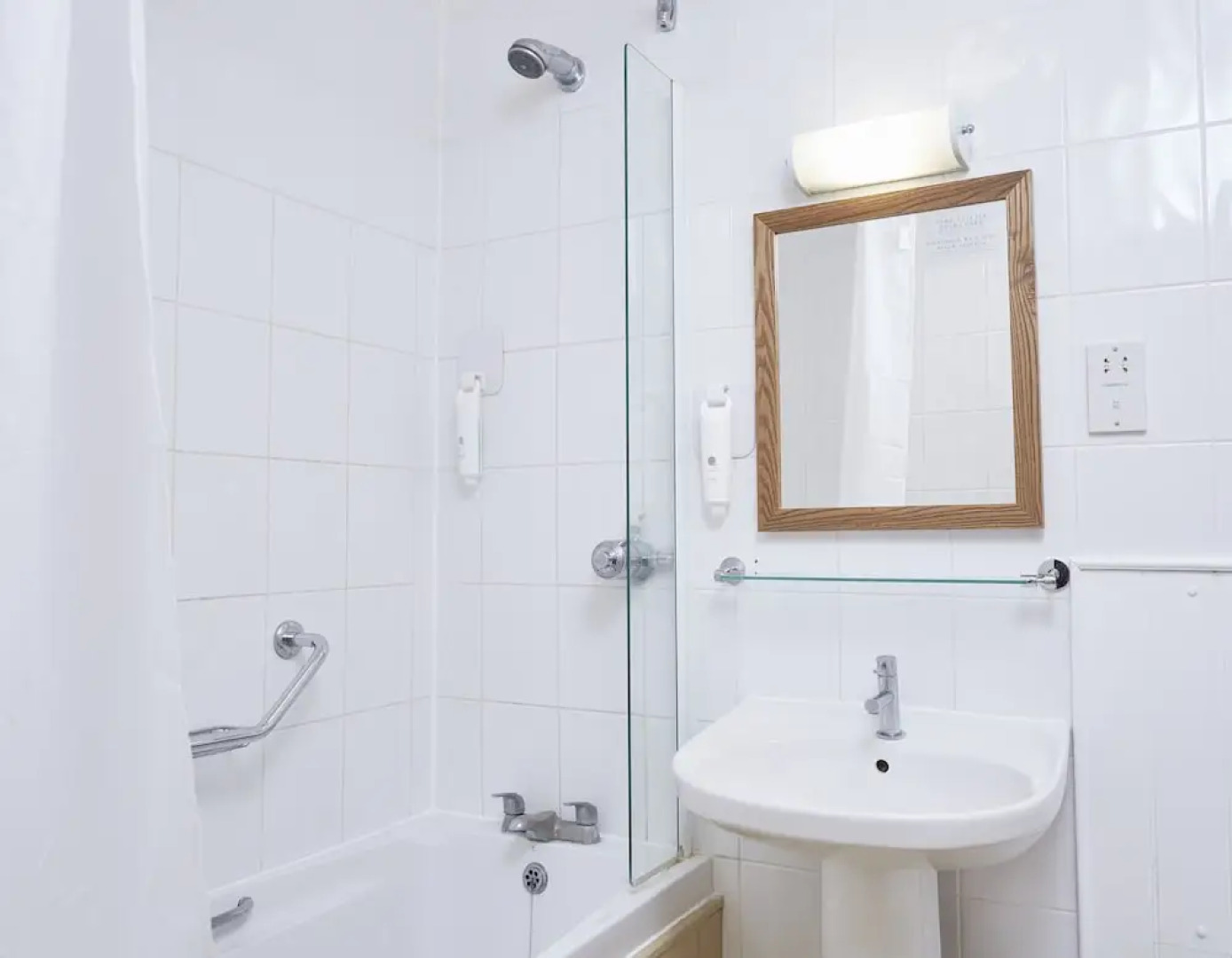 Dog House by Greene King Inns