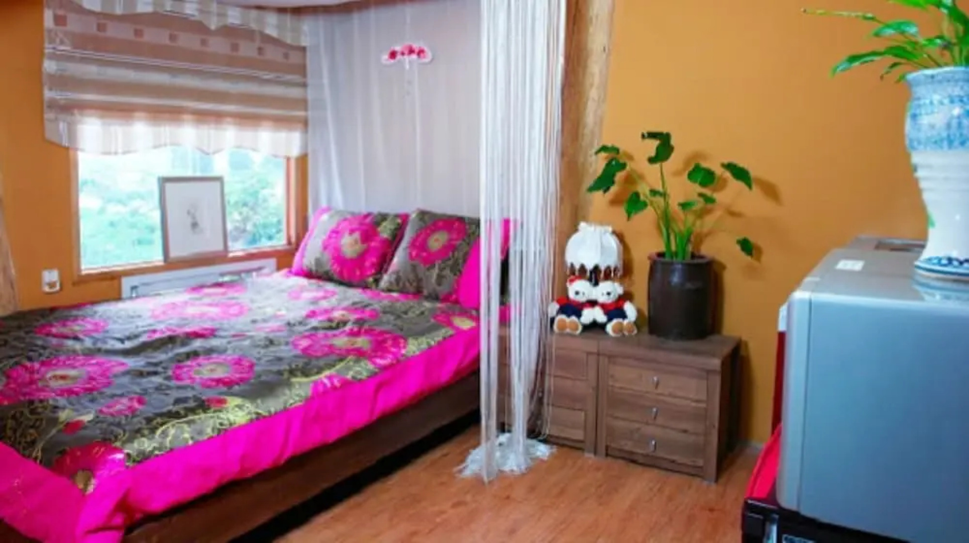 Muhari Red Roof Pension