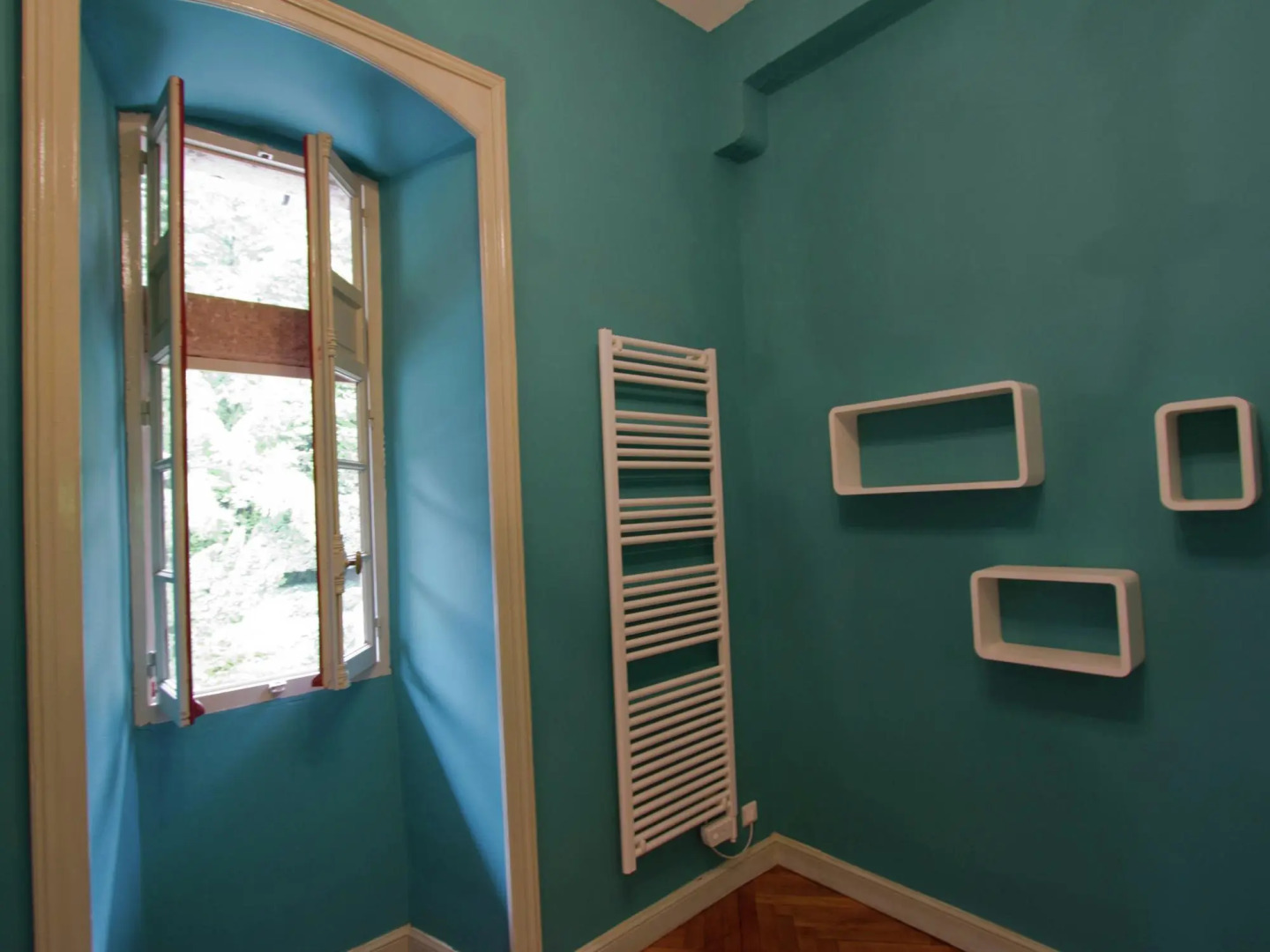 Charming Castle in Serrieres-en-chautagn With Pool