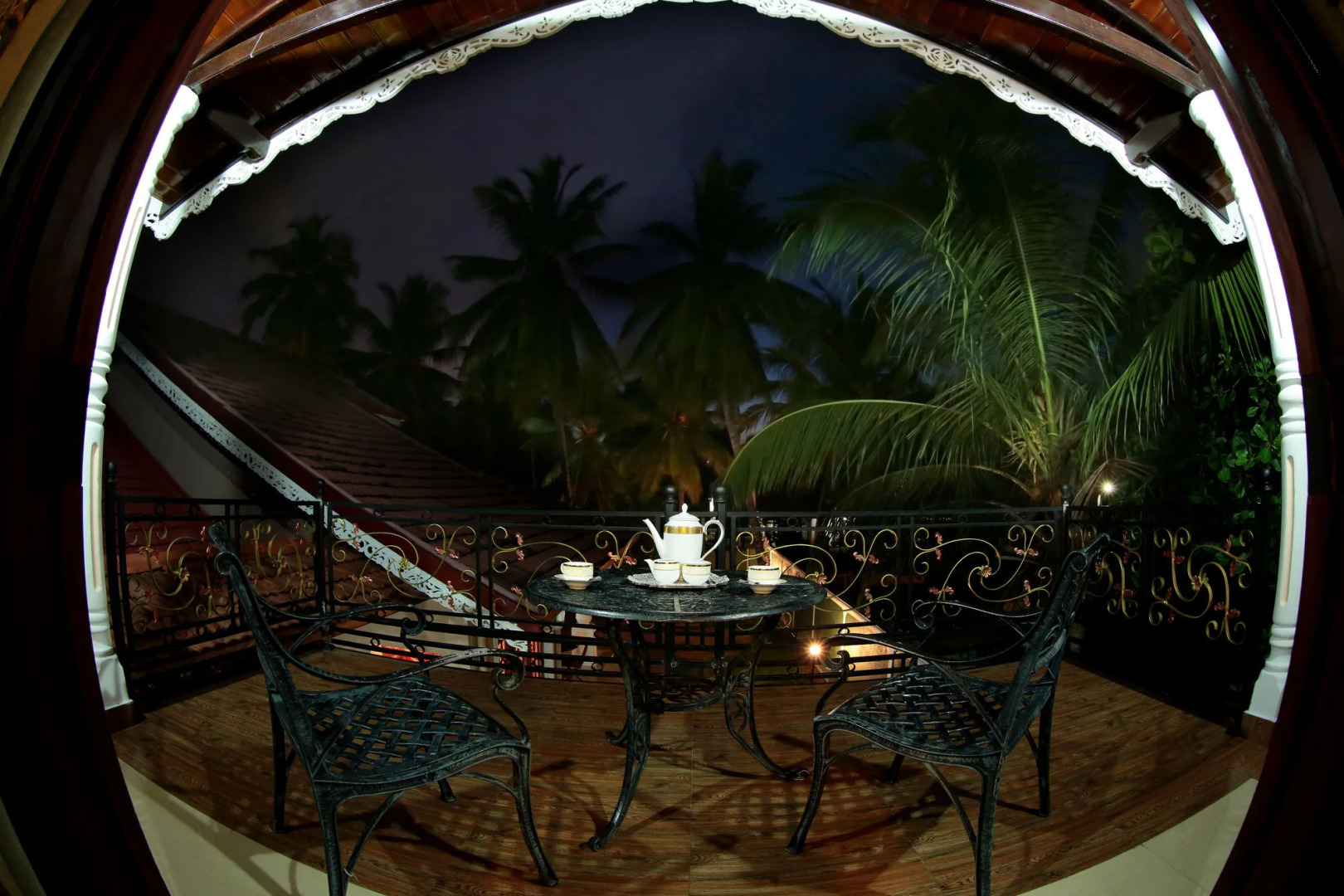 Airport Square Villa