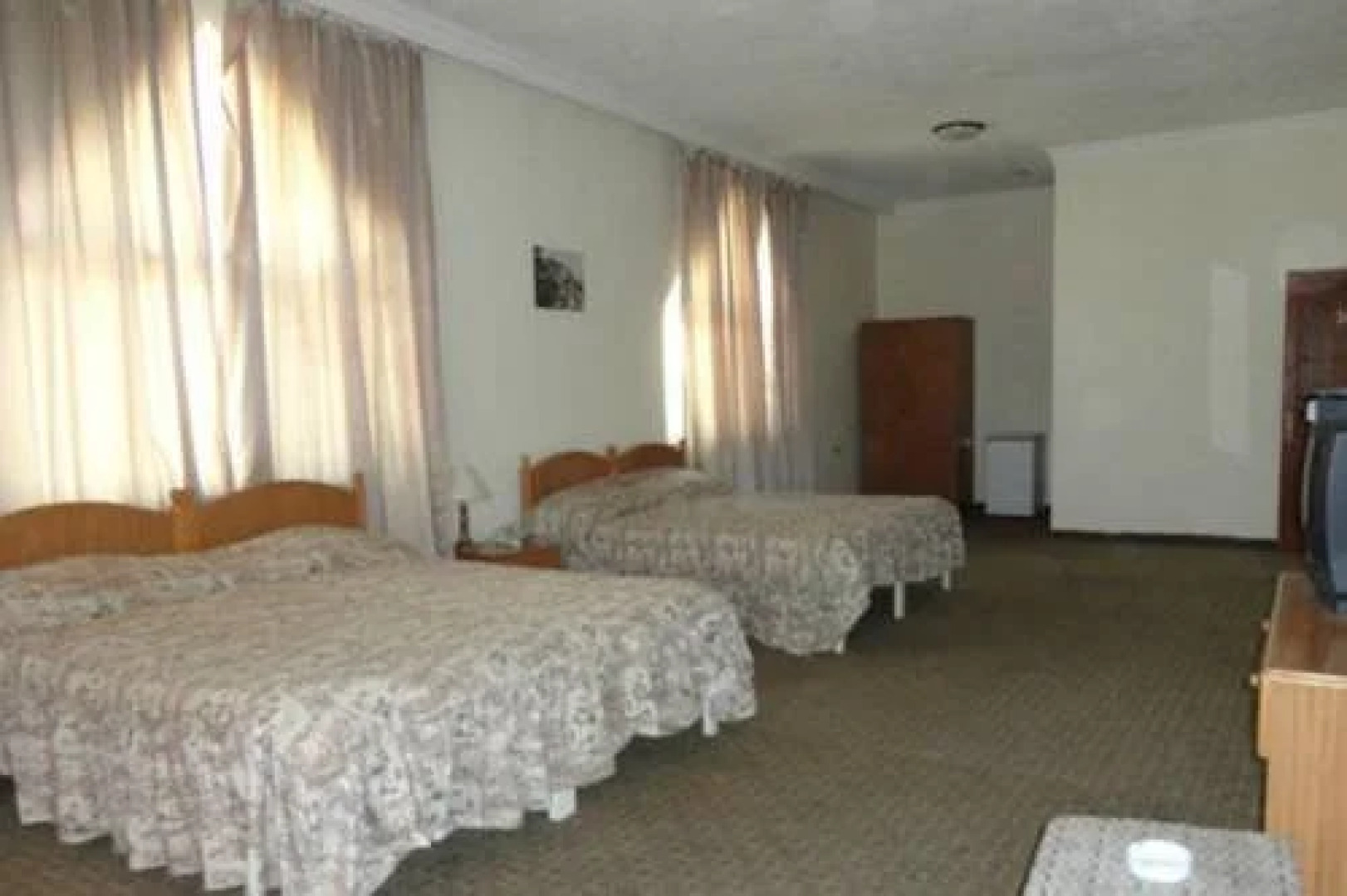 Al Hummar Restaurant and Hotel