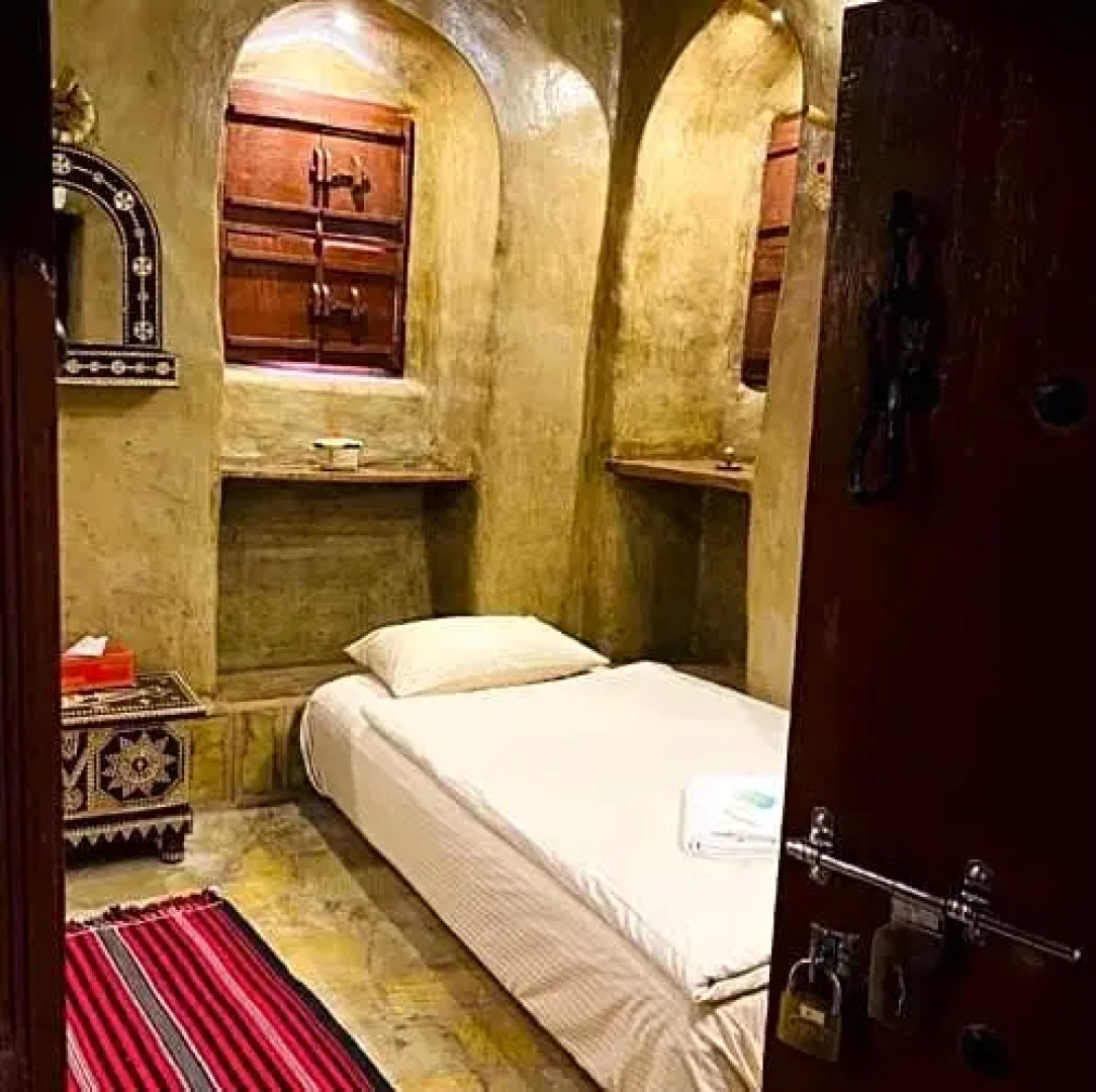 Bait AL Namani bin AL Munther