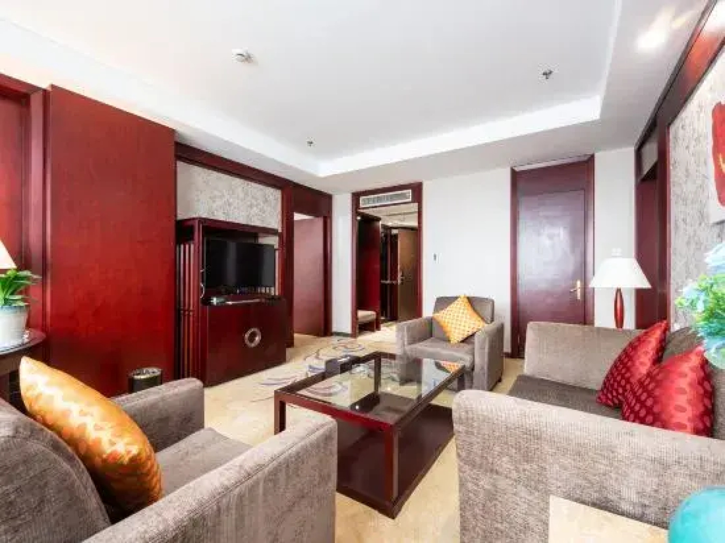 Changjiang Hotel