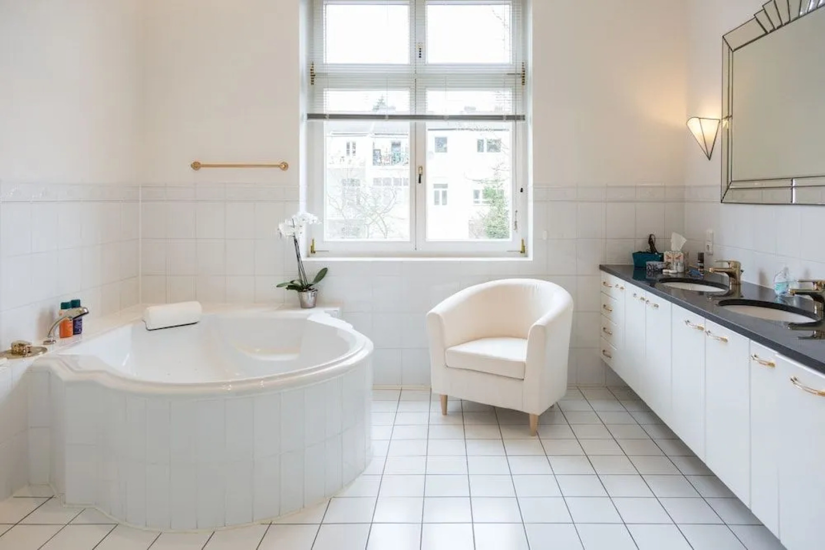 Blues & Chutney Bonn Bed & Breakfast