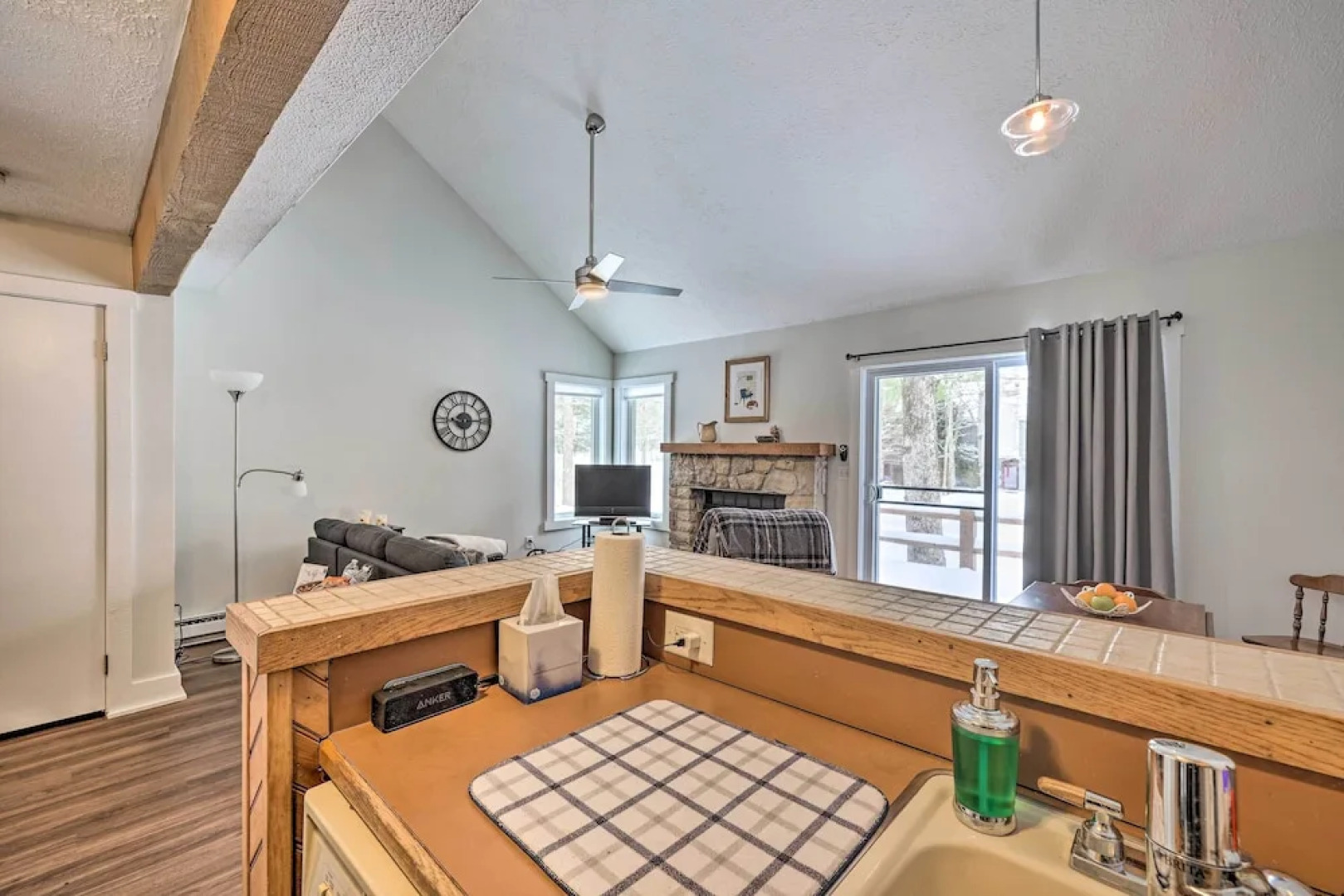 < 1 Mi to Jack Frost: Lake Harmony Townhome!