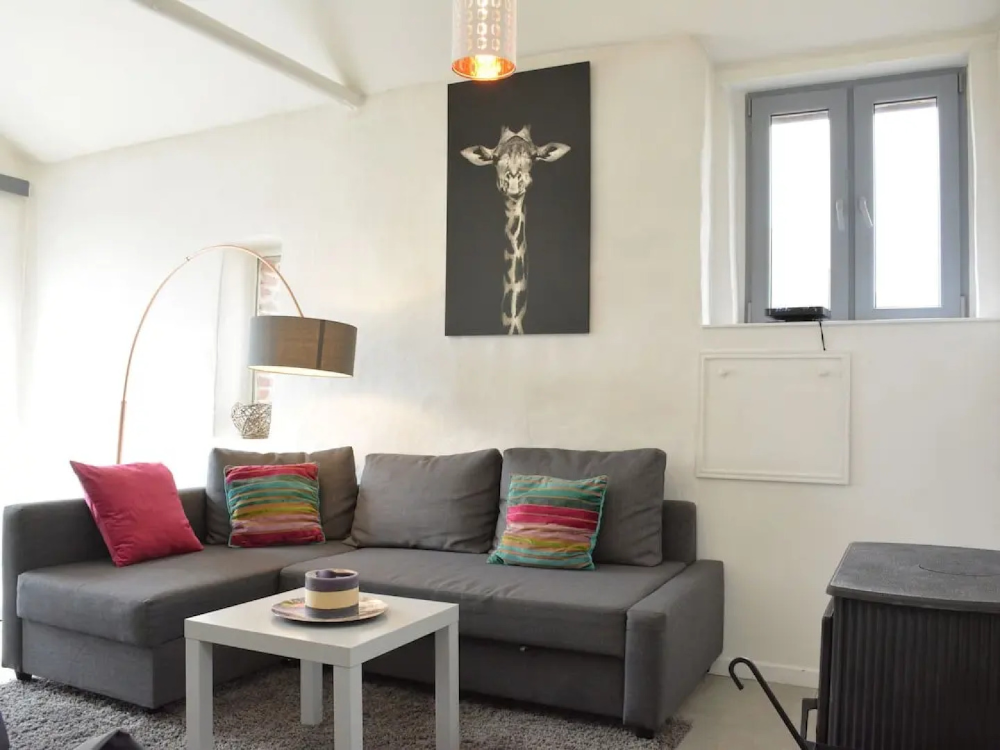 Wonderfully Furnished Cottage, Very Comfortable, Small Village Near Namur