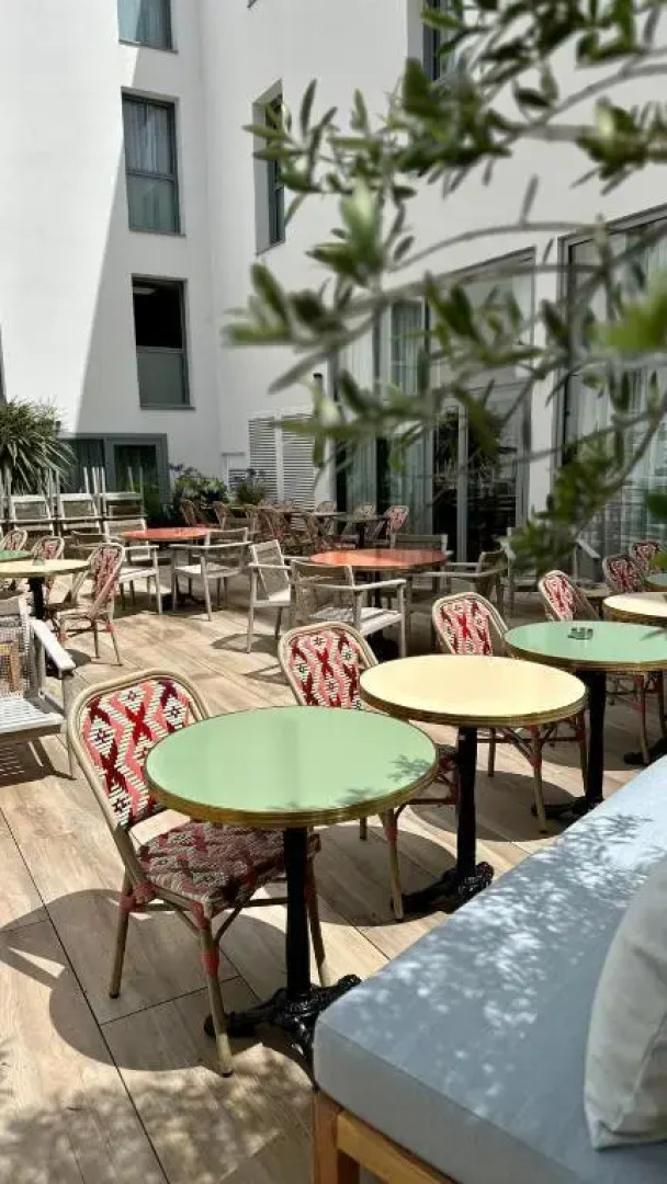 Square Lodge Hotel La Roche Sur Yon - Handwritten Collection