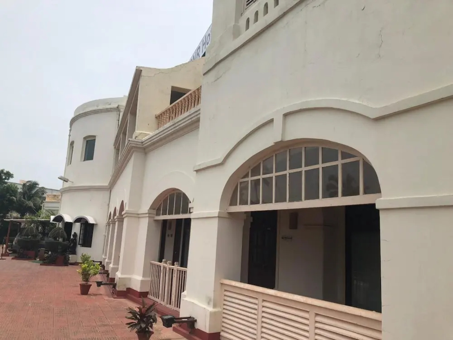 OYO 3010 Chanakya BNR Hotel