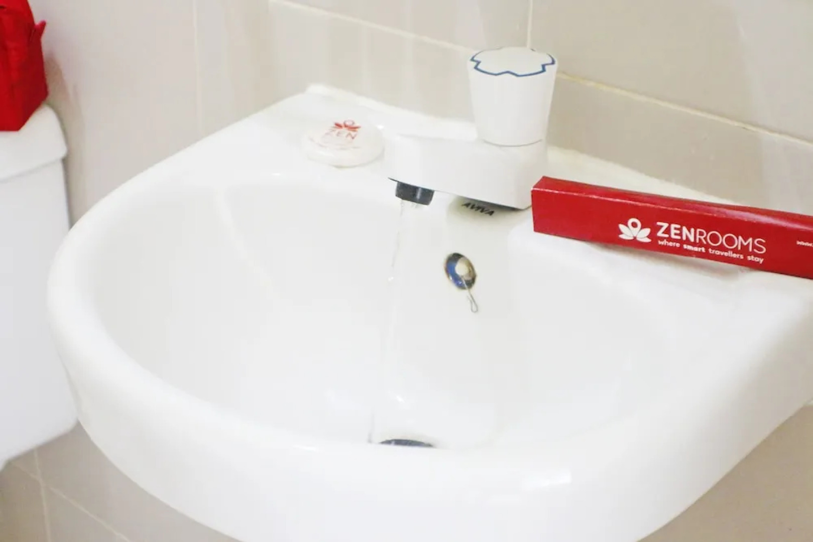 ZEN Rooms Greenfields Inn Bohol