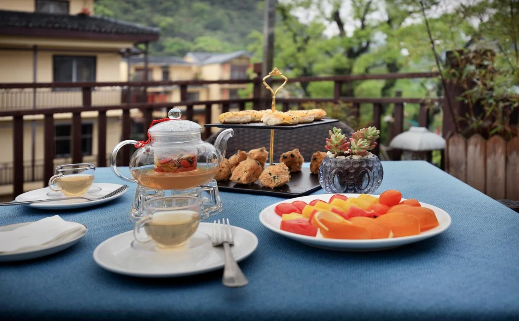 Peach Blossom Resort Hotel