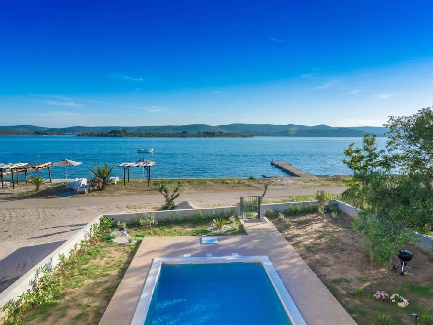 Villa in Turanj With Stunning Sea Views