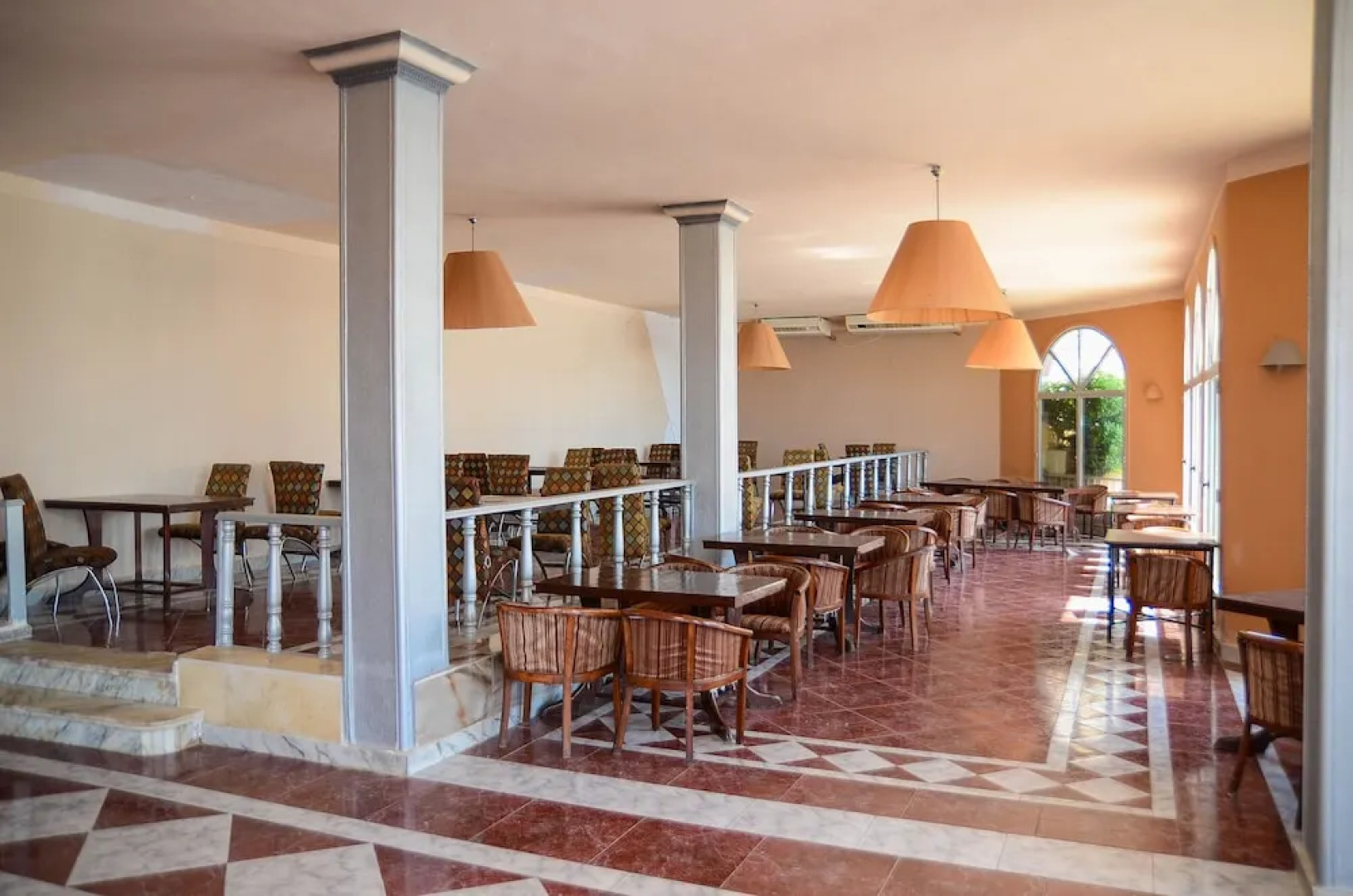 Plan B El Montazah Hotel