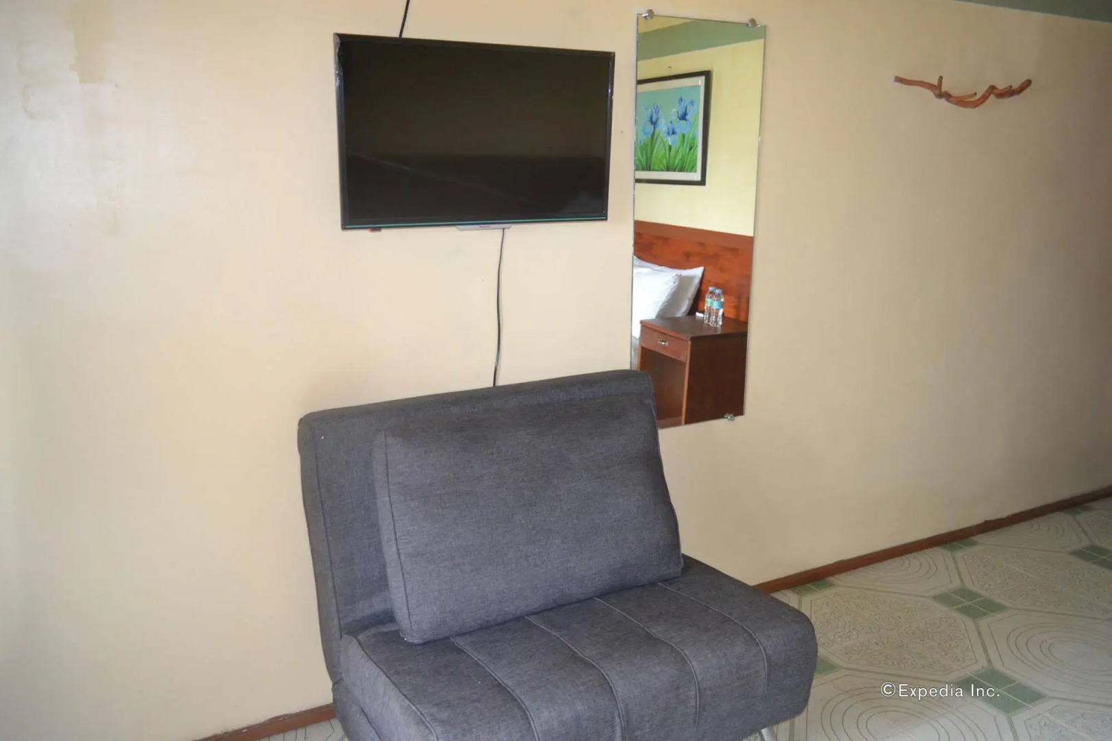 Four Seasons Seaview Hotel