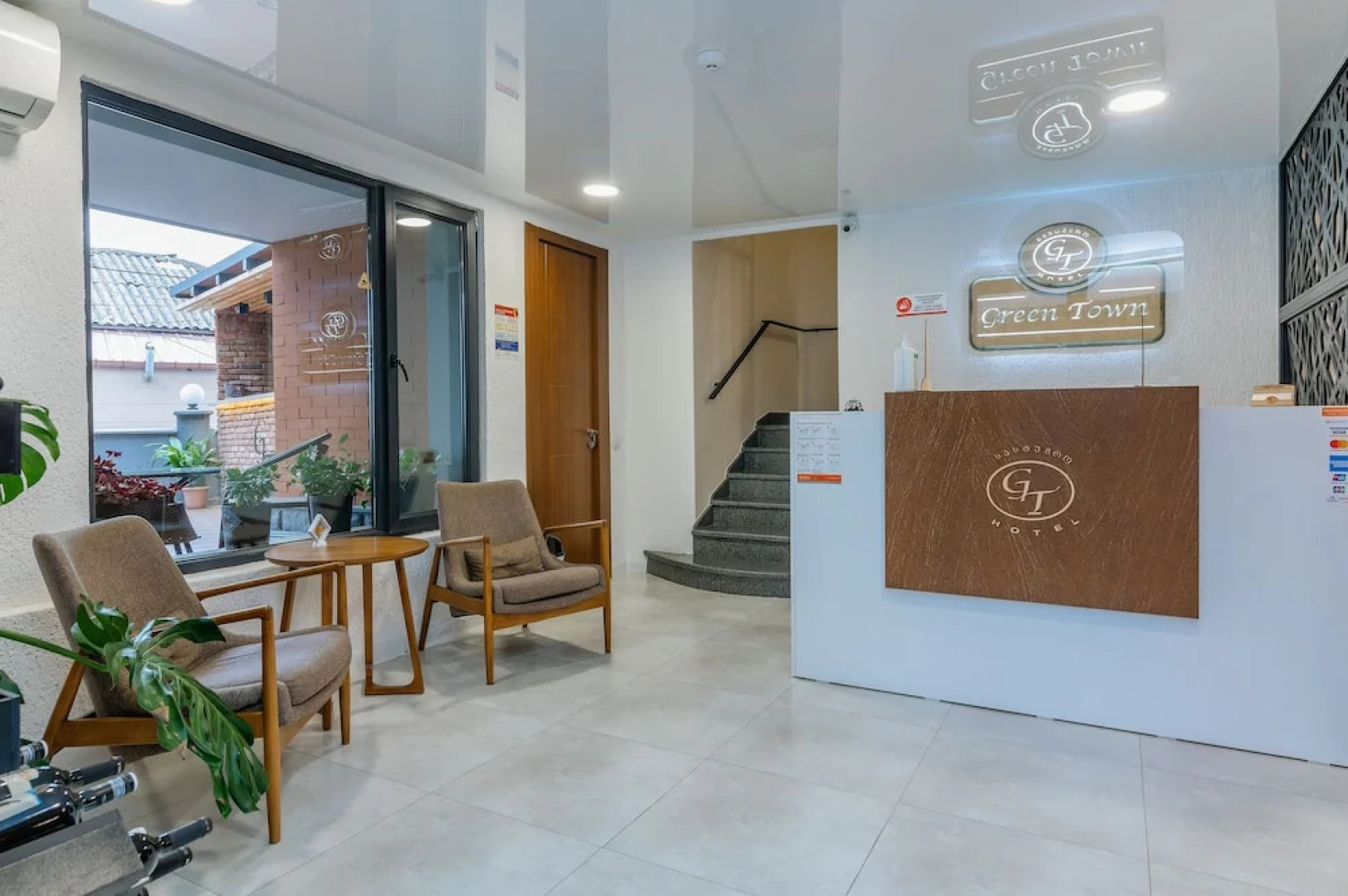 Отель Green Town