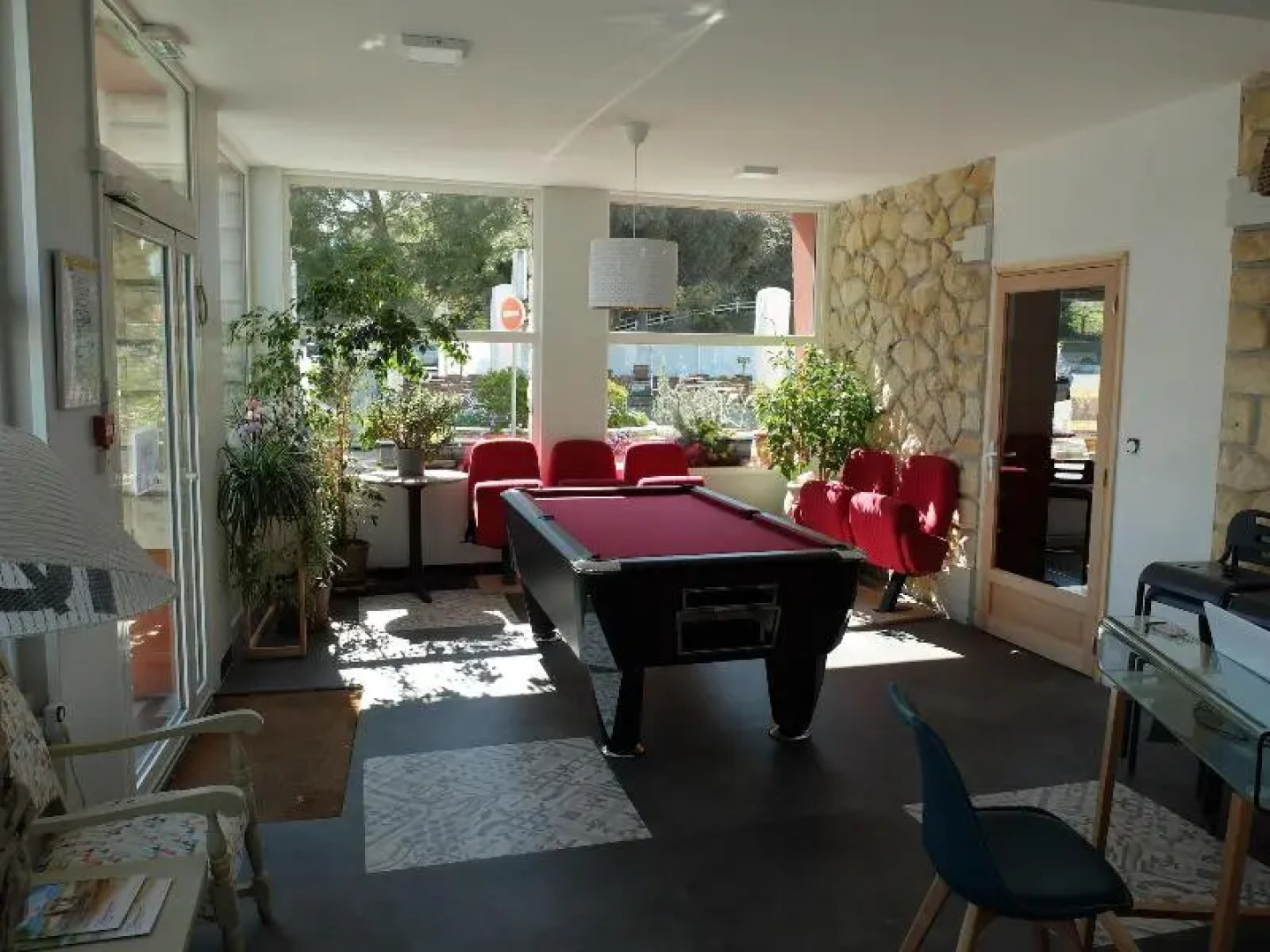 Residence Sous les Pins (by Popinns)