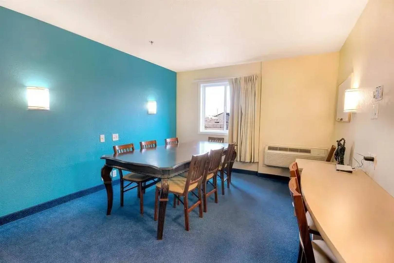 Motel 6 Claresholm Ab