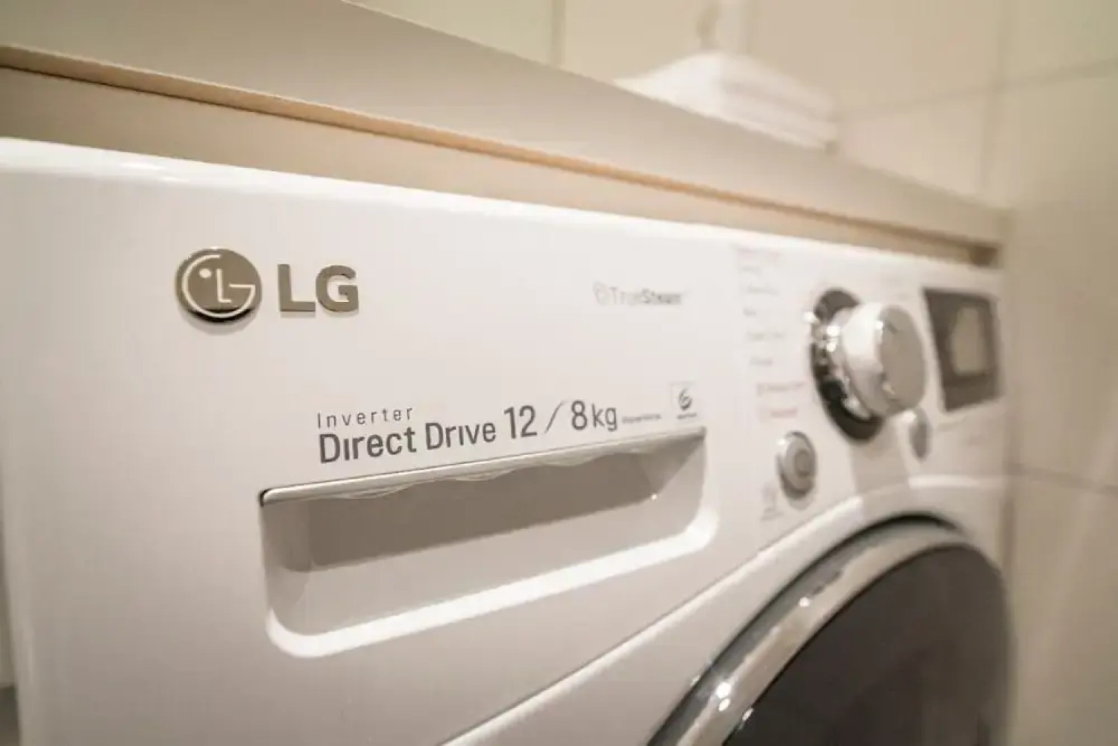 StayPlus Modern Apt Rooftop Terrace