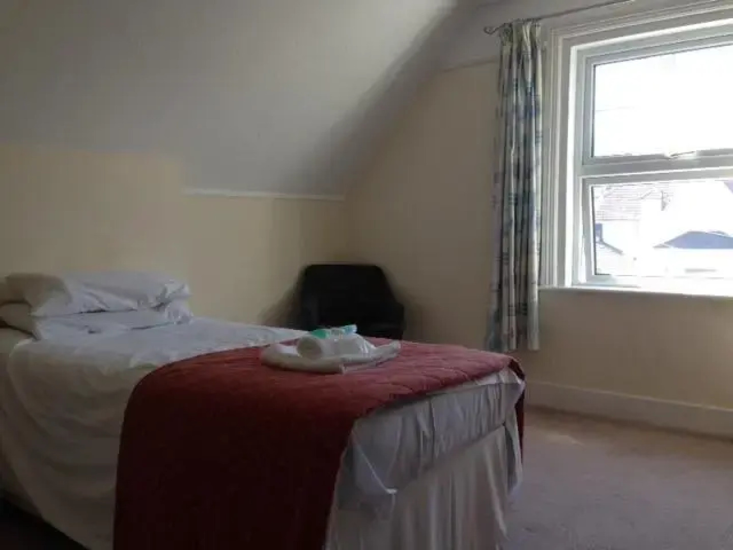 Queens Lodge Guest House