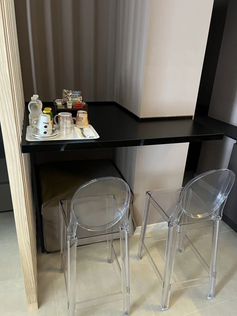 La Pergola Suites