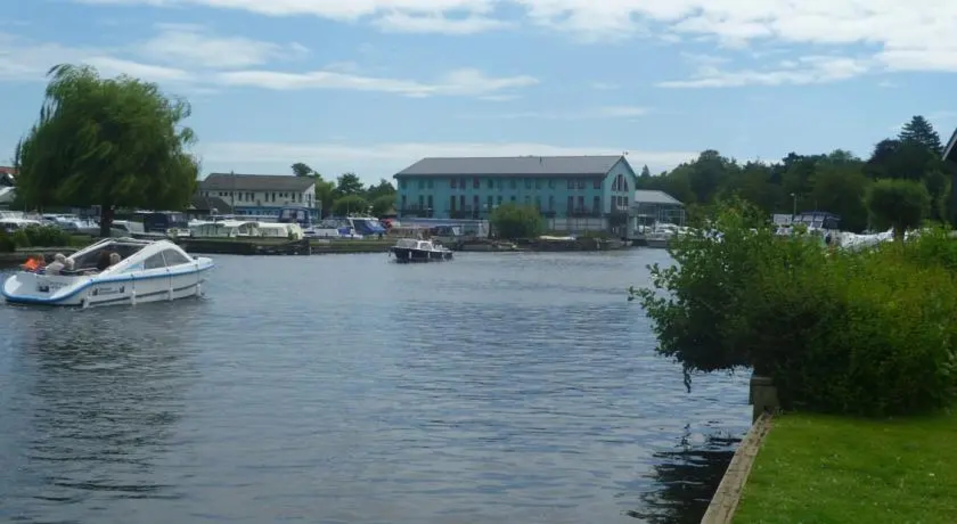 Wroxham Peninsula Cottage