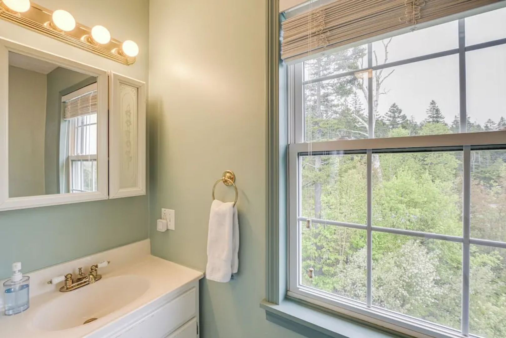 4 Mi to Acadia Trails: Coastal Maine Home w/ Deck