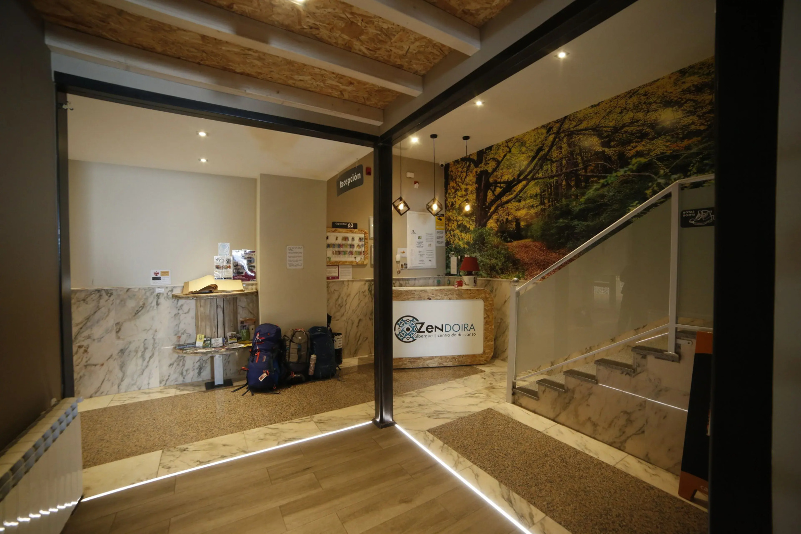 Zendoira - Hostel