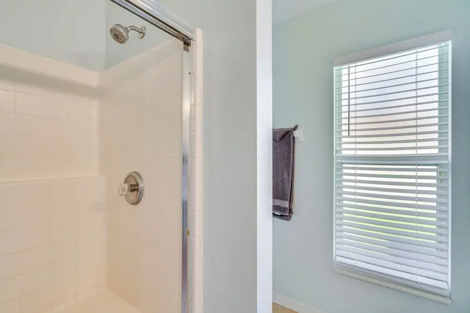 4 Mi to Beaches: Fort Myers Escape w/ Patio