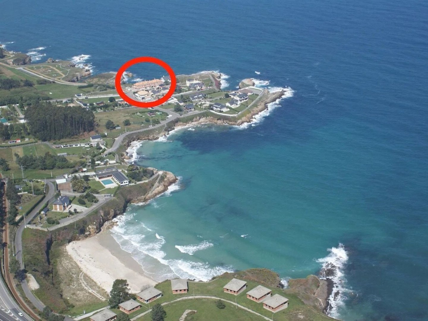 House With 4 Bedrooms in Burela, With Wonderful sea View and Enclosed