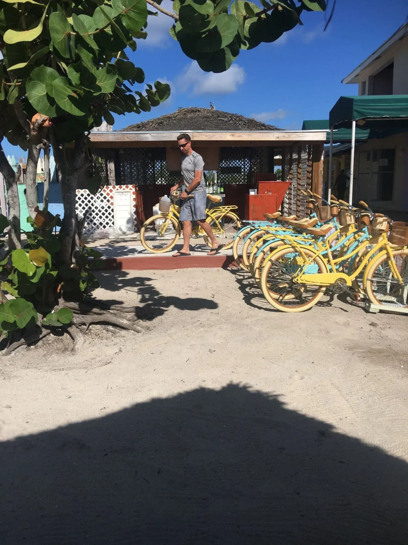 Coral Harbour Beach House And Villas