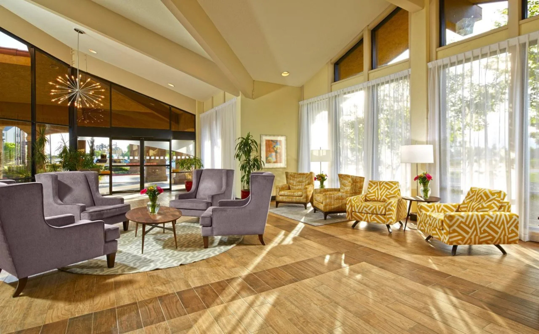 Holiday Inn Santa Maria