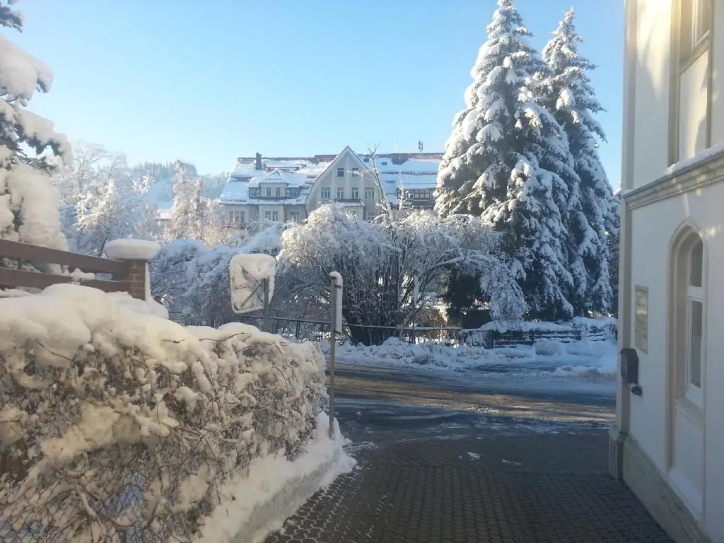 Gasthaus und Pension Zur Wartburg
