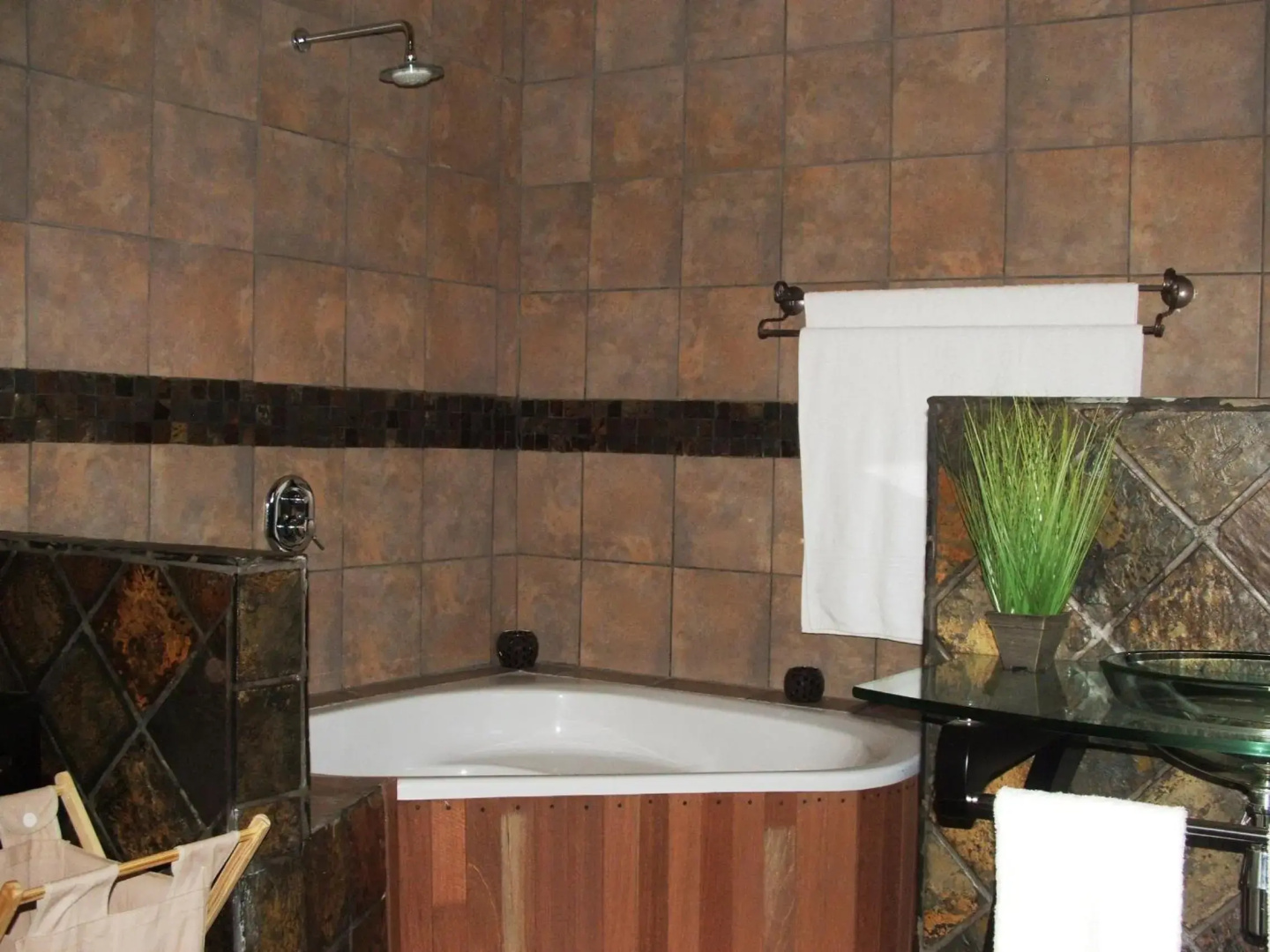 24 Onvrey Guest House