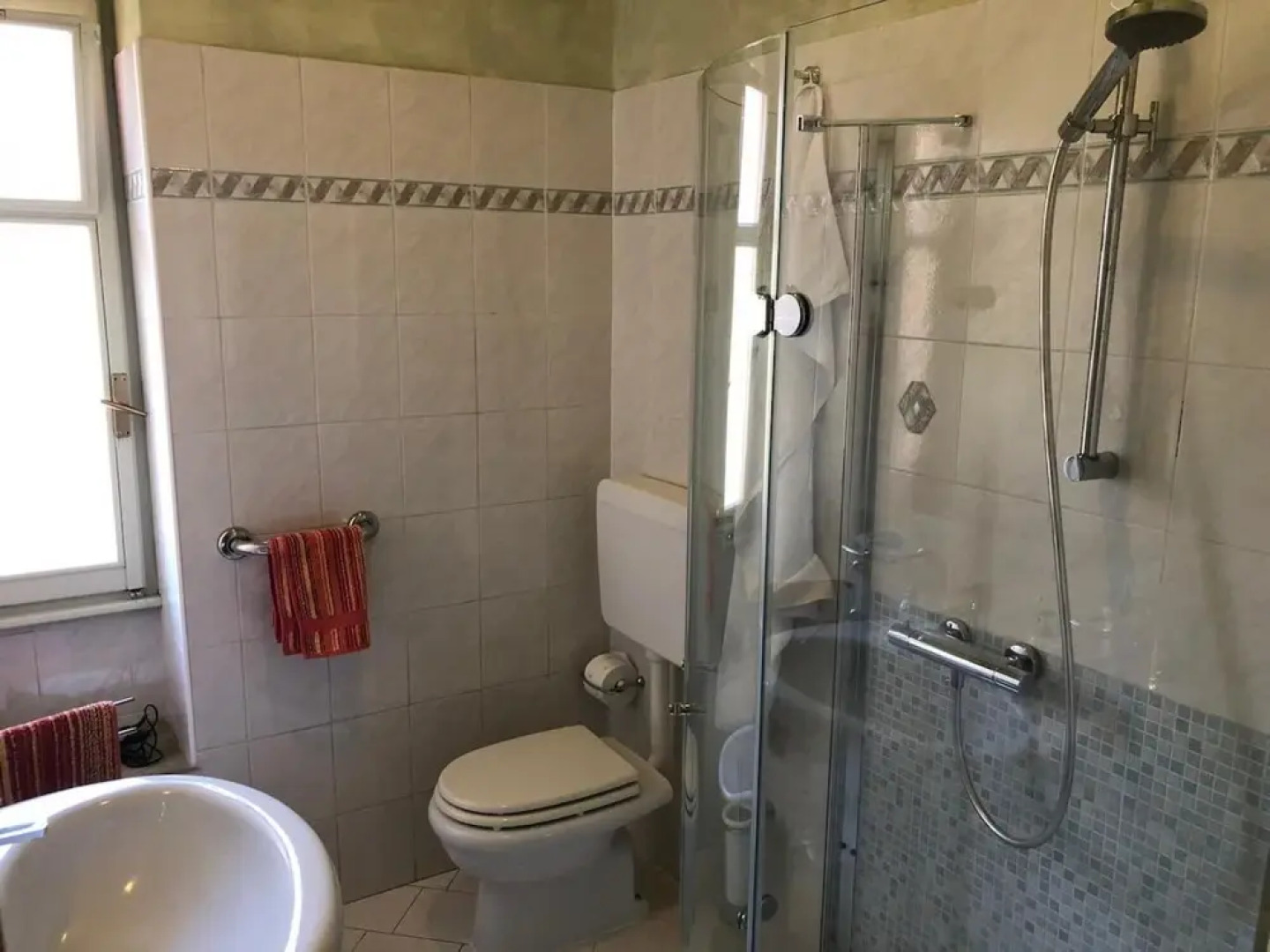 Carola A Tastefully Furnished Apartment Lakefront