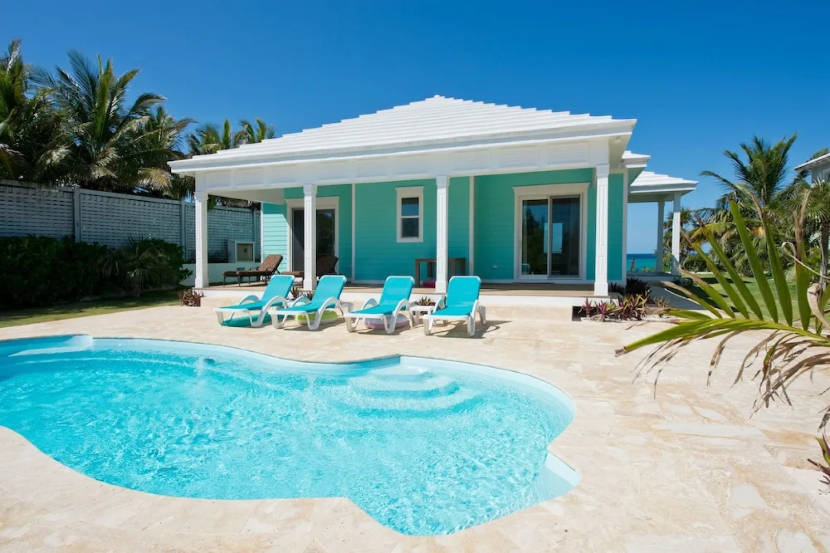 Aqua Villa