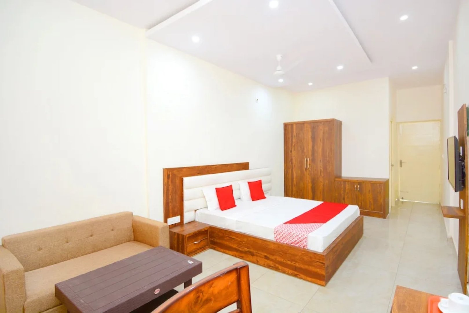 Riverview Health Resort By OYO Rooms