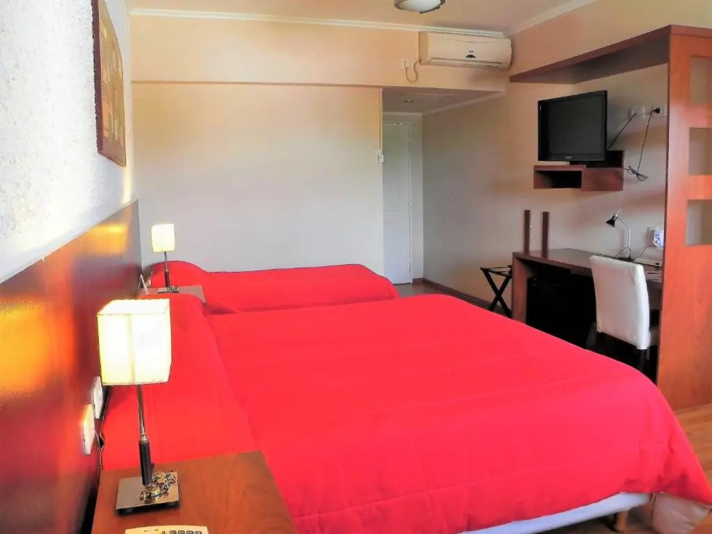 Hotel Portal del Este