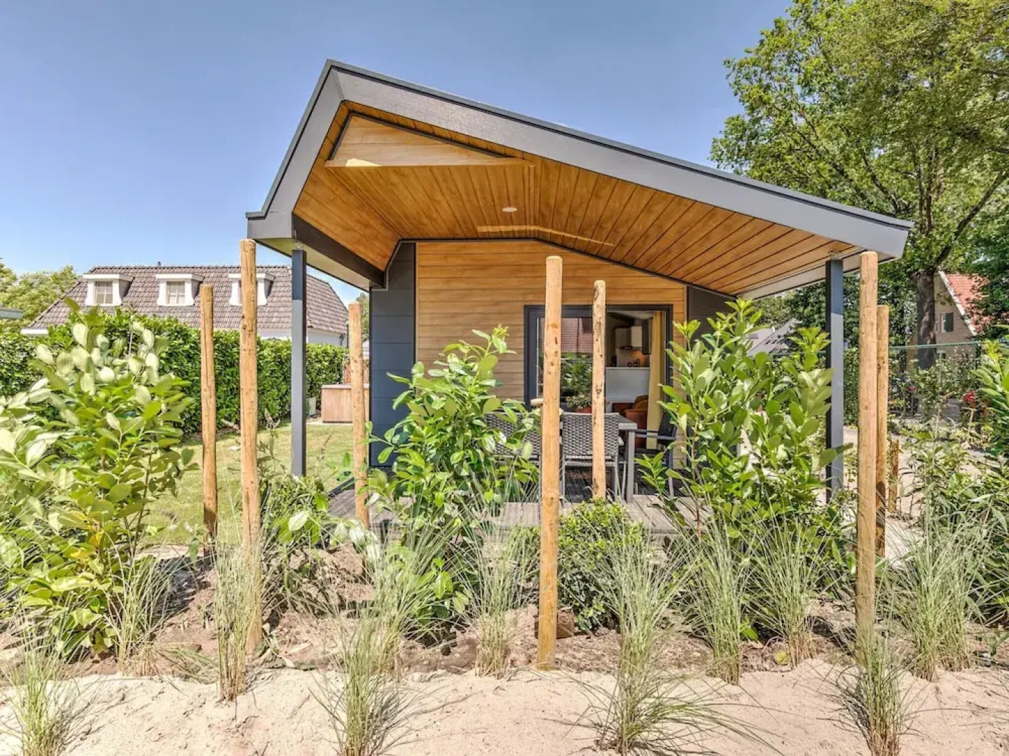 Lovely Holiday Home in Kaatsheuvel With Bubble Bath