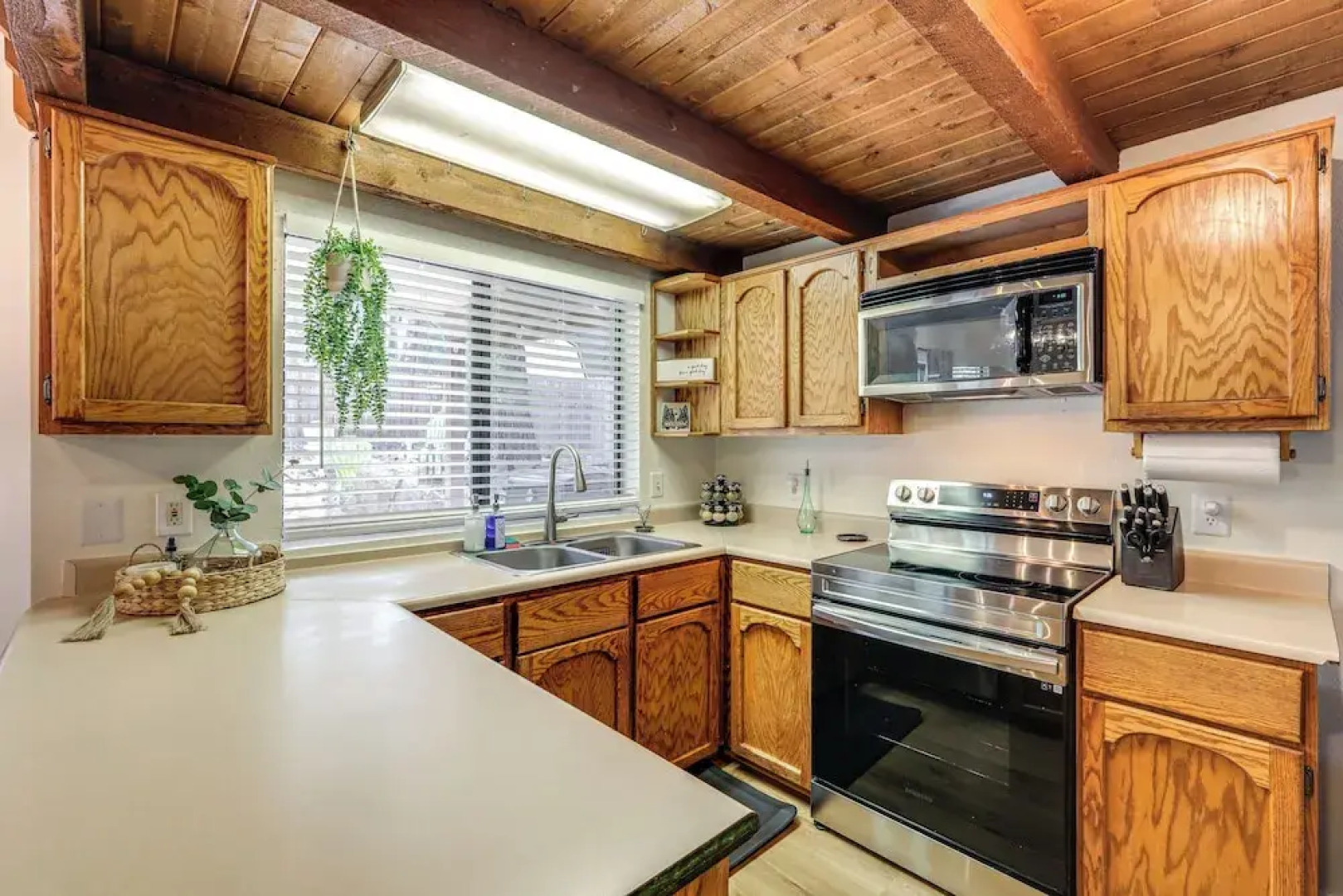 Grill & Games: Family-friendly Flagstaff Getaway!