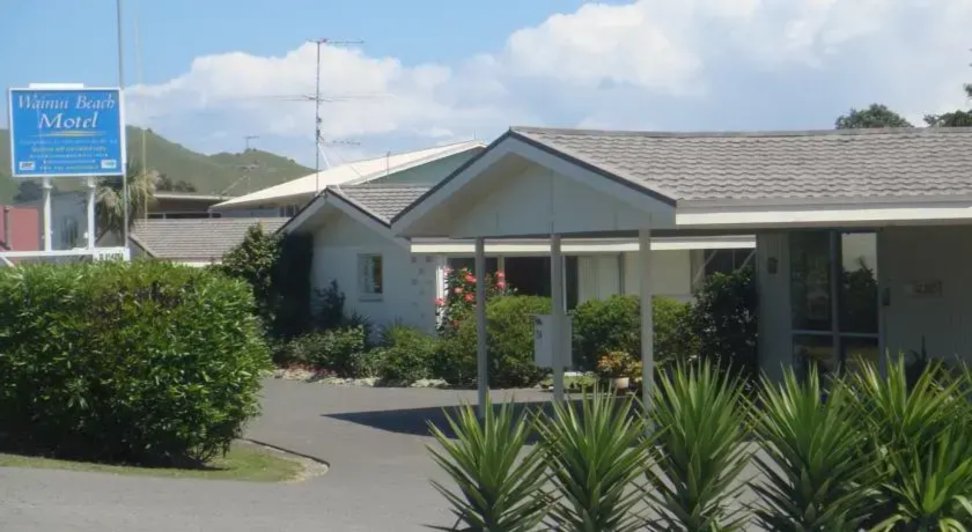 Wainui Beach Motel