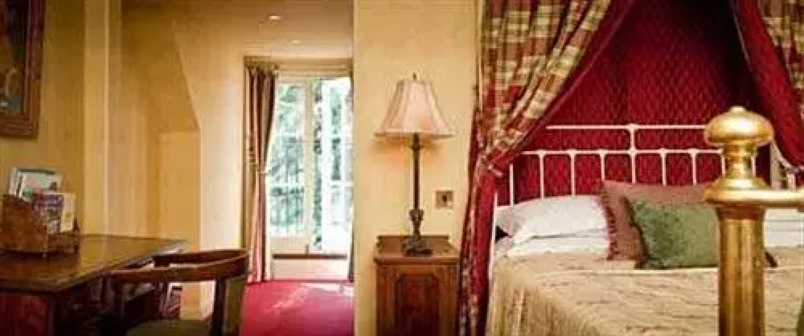Ravenwood Hall Hotel