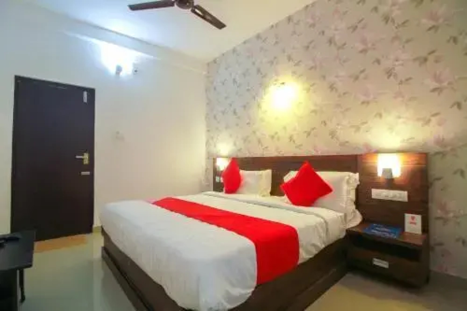 OYO 24817 Wayanad Royal Grand