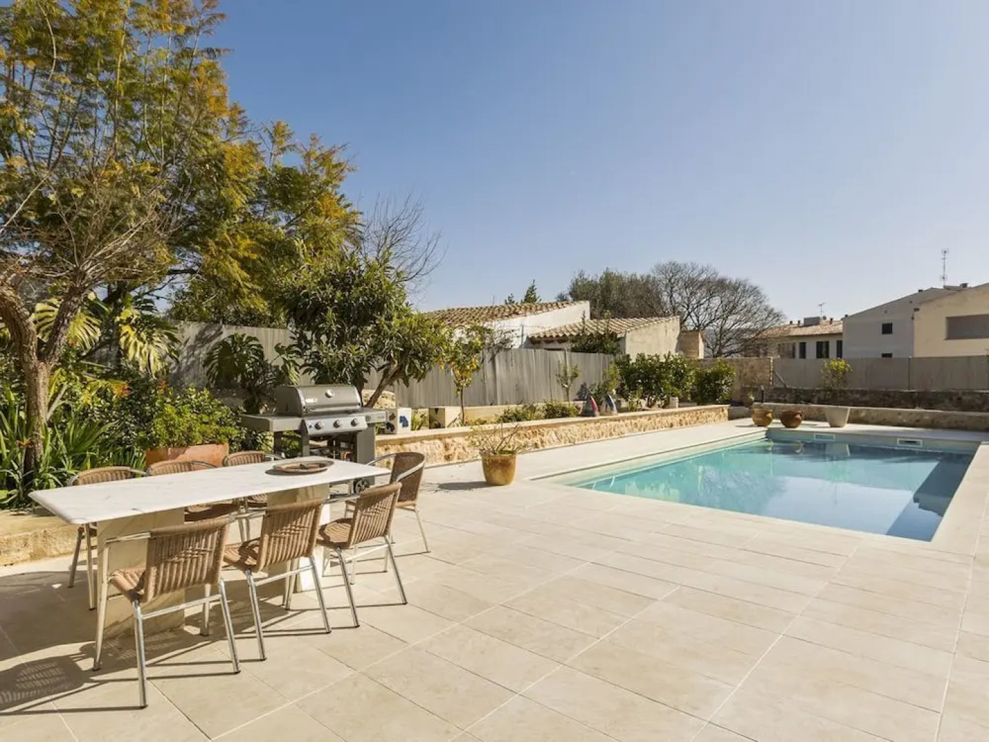 Residence by G Can Rochet