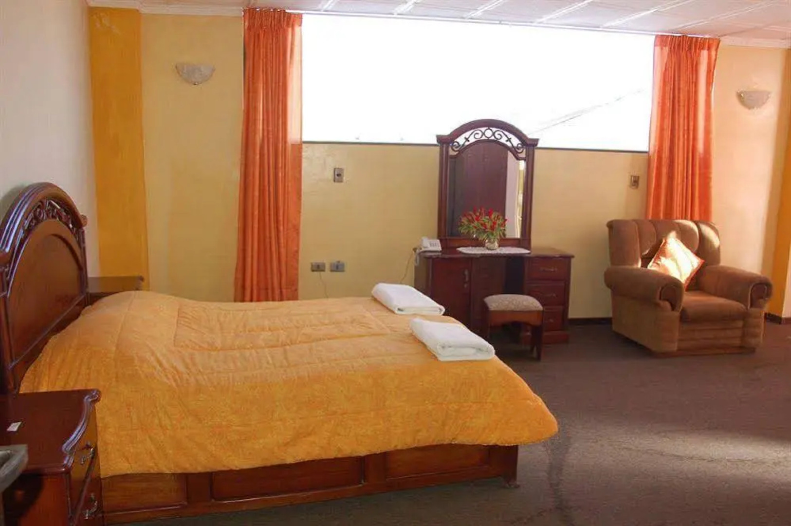 Hostal Tukos La Casa Real