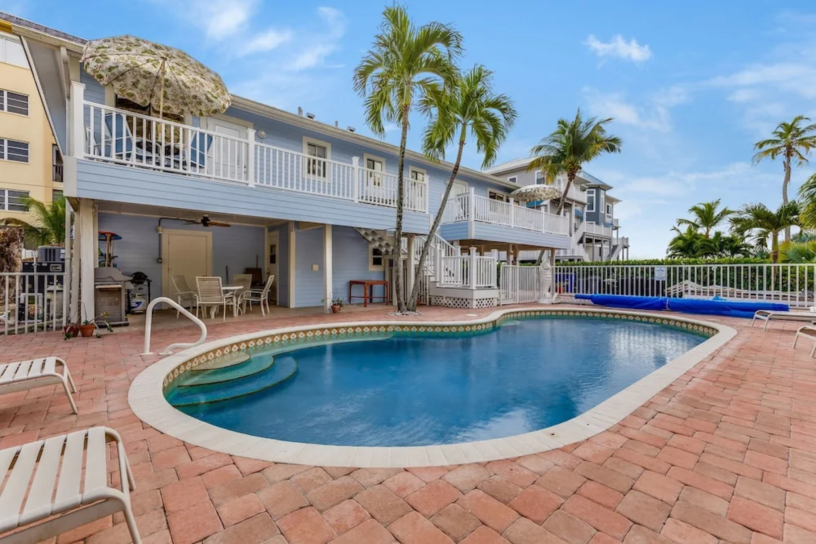 Sea Horse Upper Level